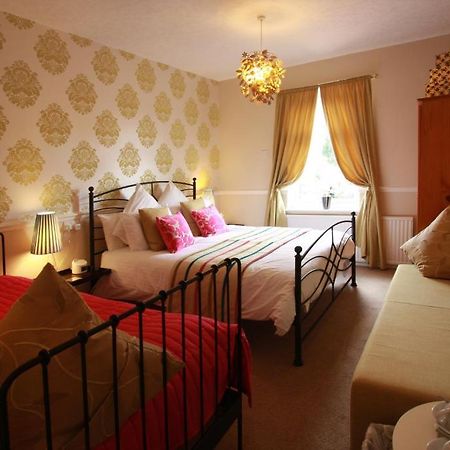 Bed and Breakfast The Hollies à Fulford  Extérieur photo