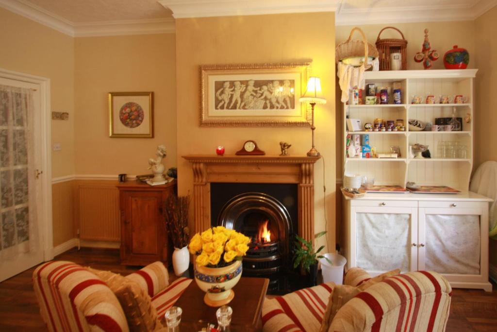 Bed and Breakfast The Hollies à Fulford  Extérieur photo