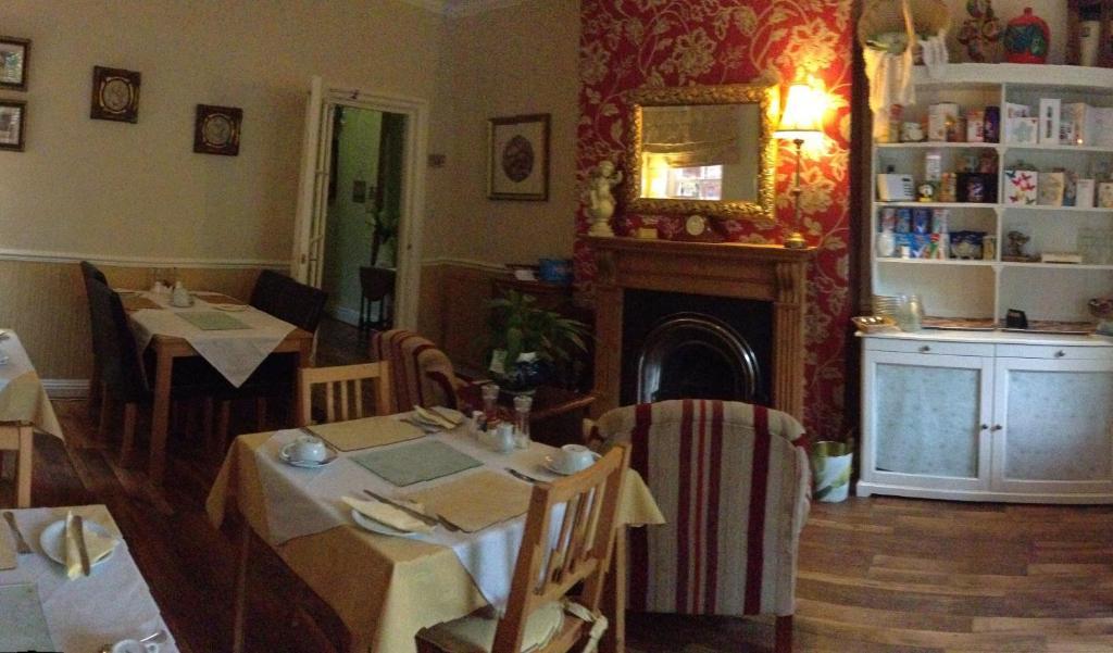 Bed and Breakfast The Hollies à Fulford  Extérieur photo